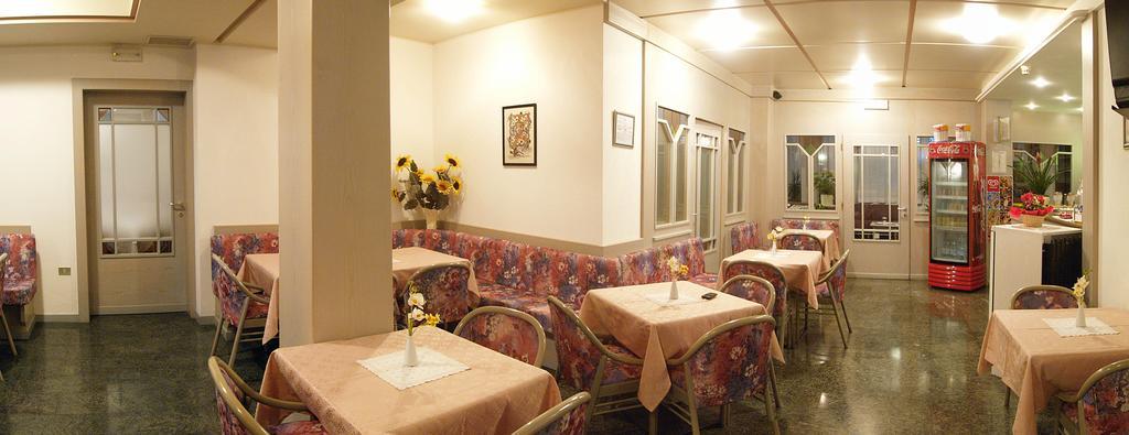 Hotel Miorelli Torbole Sul Garda Extérieur photo
